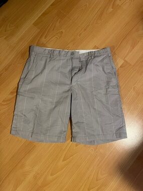 Greg Norman Collection Light Gray Pinstripe Flat Front Shorts